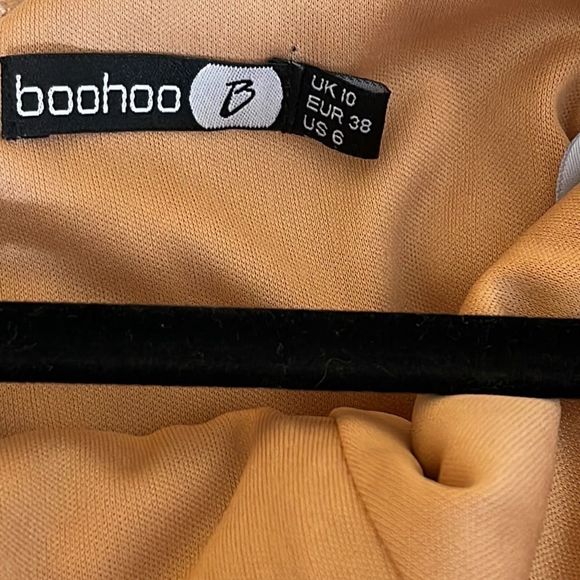 boohoo lace cold shoulder dress - Picture 8 of 11